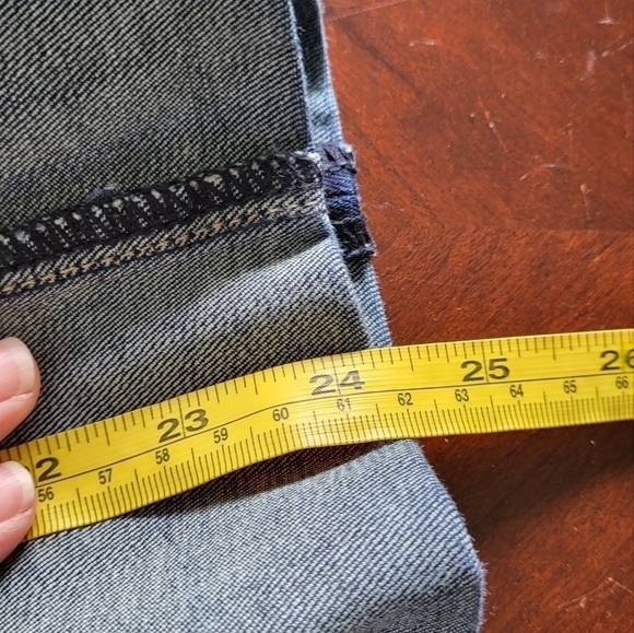 Straight Leg Cuffed Capri Size 10 - Picture 12 of 13